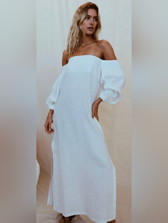 Marie + Eve Dresses & Skirts - Maurie + Eve White Off Shoulder Acme Maxi Dress (New w/Tags!)